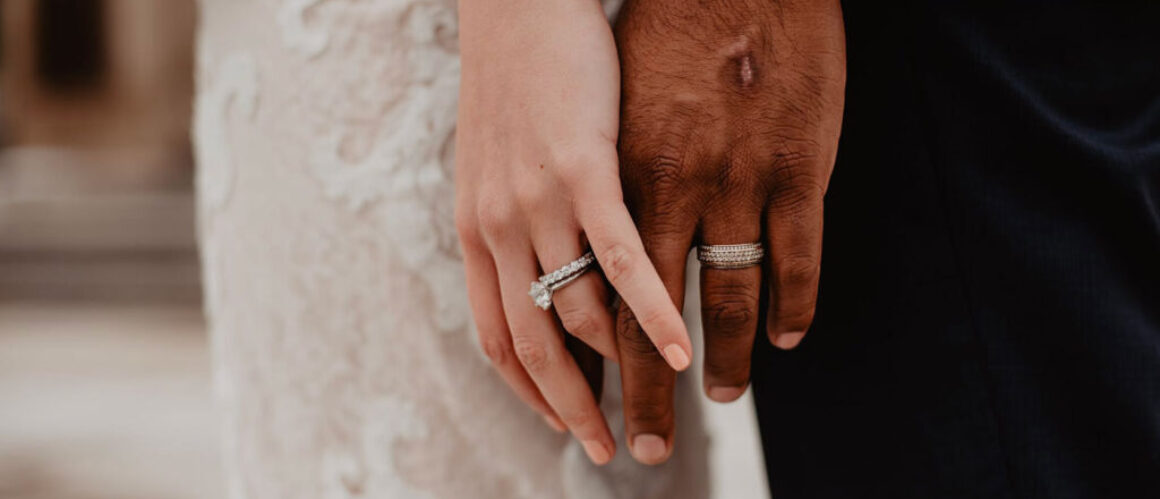 Cos’è e come viene celebrato un matrimonio Misto